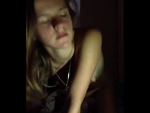 ❤️ 一个女孩自慰并射精 ☑ Super porn❤